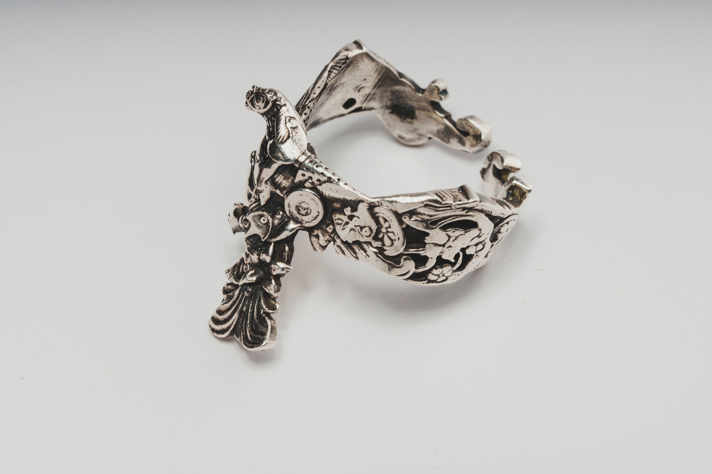 Trato y Alegoría Anillo